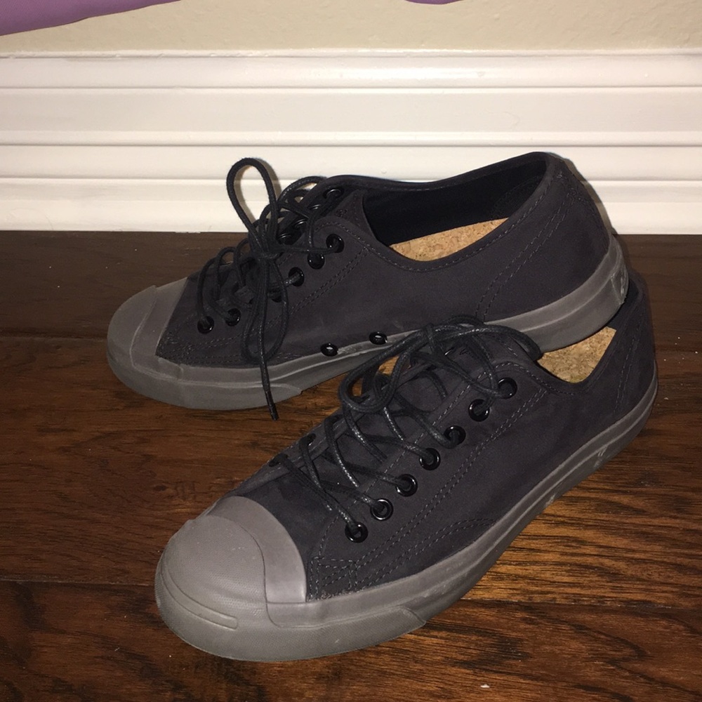 Black converse